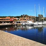 Semesterbostad Casa Turquoise Blue Porto Ottiolu